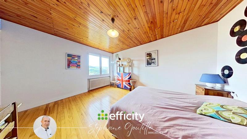 Villa - 184 m² - 8 pièces