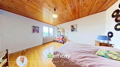 Villa - 184 m² - 8 pièces