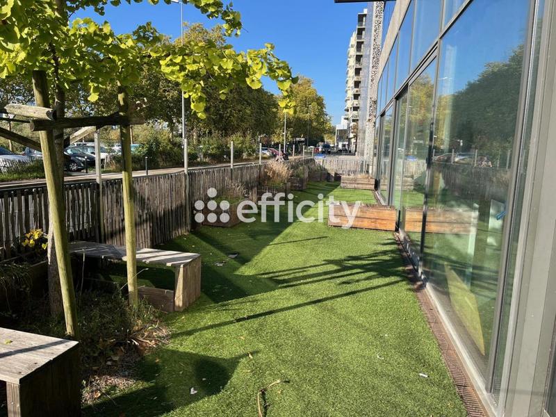 Bureau - 230 m² - 8 pièces