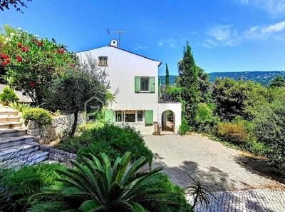 Villa - 140 m² - 6 pièces