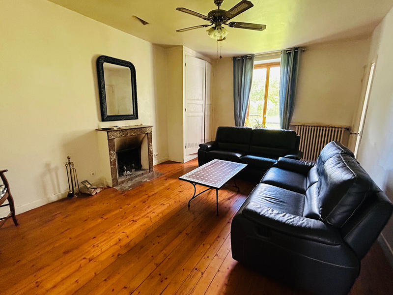 Maison - 216 m² - 6 pièces