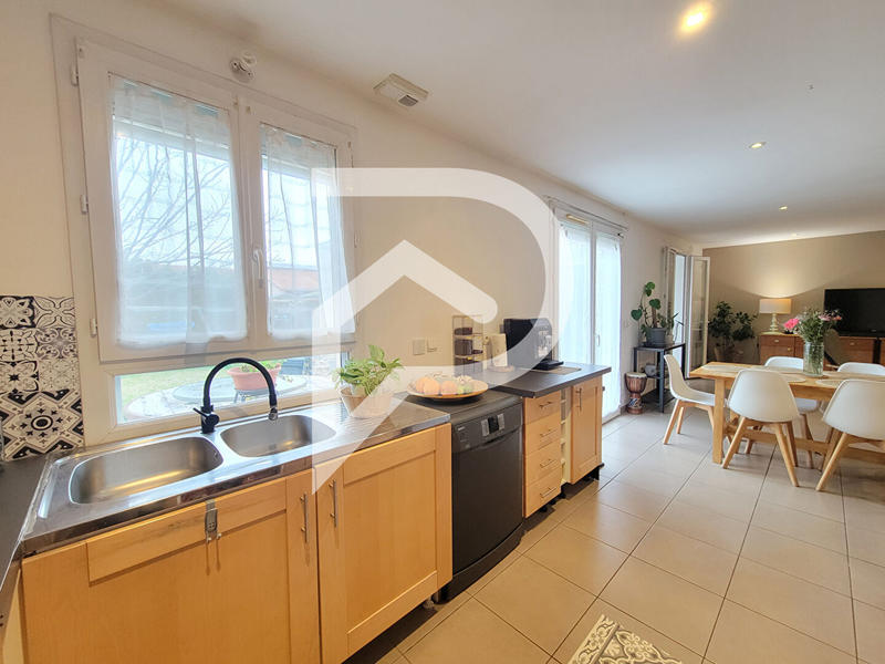 Maison - 111 m² - 5 pièces