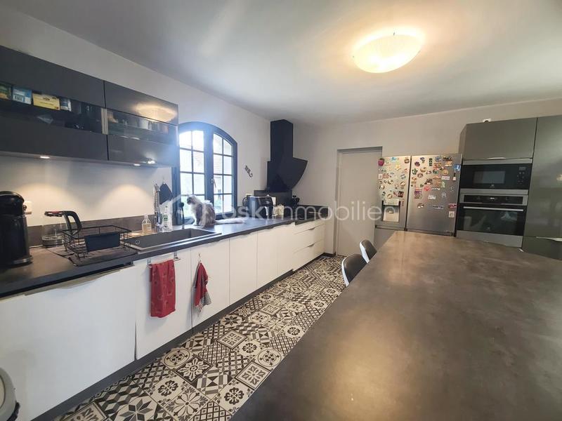 Pavillon - 185 m² - 9 pièces