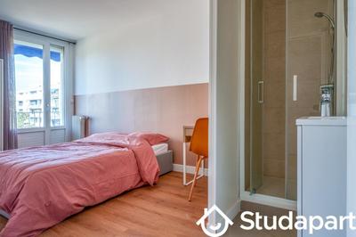 Chambre - 14 m² - 1 pièce