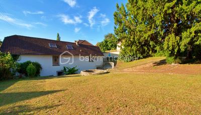 Maison de maîtres - 215 m² - 8 pièces