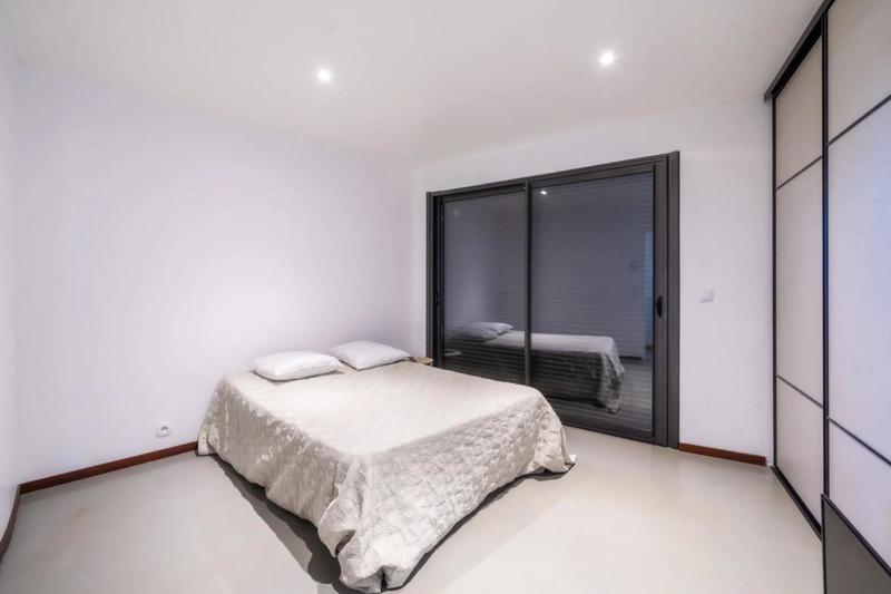 Maison d'architecte - 440 m² - 9 pièces