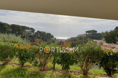 Appartement - 93 m² - 4 pièces