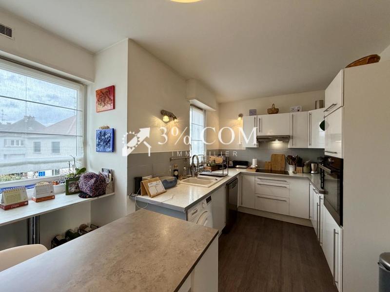 Appartement - 90 m² - 4 pièces