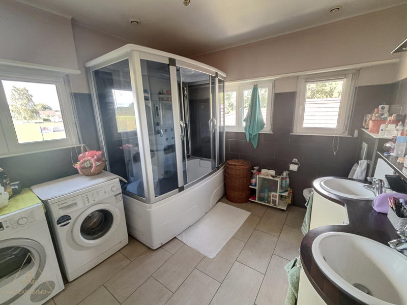 Maison - 94 m² - 4 pièces