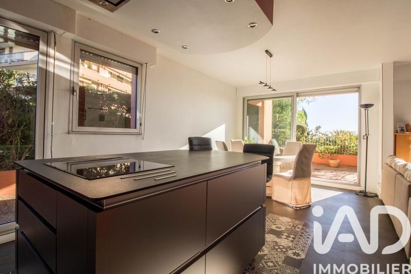 Appartement - 90 m² - 4 pièces