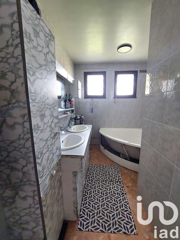 Maison - 127 m² - 6 pièces