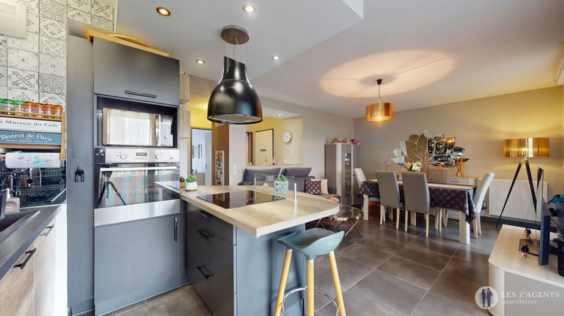 Appartement - 75 m² - 4 pièces