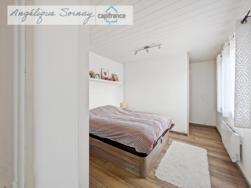 Maison - 210 m² - 8 pièces