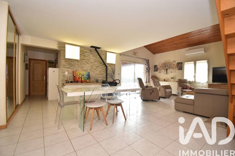 Maison - 212 m² - 8 pièces