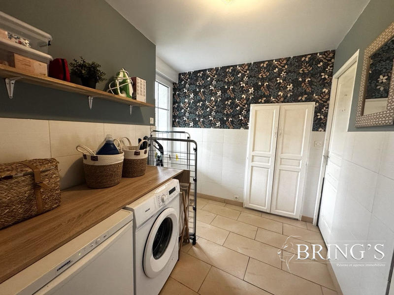 Maison - 200 m² - 7 pièces