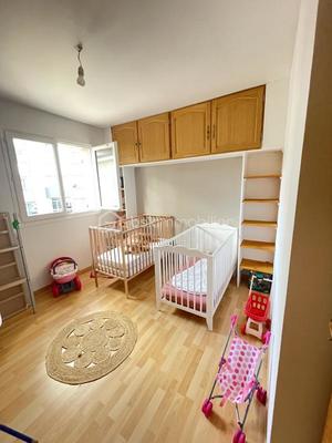 Maison - 92 m² - 5 pièces