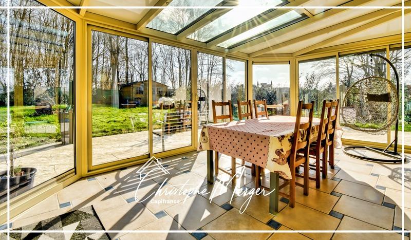 Maison - 220 m² - 6 pièces