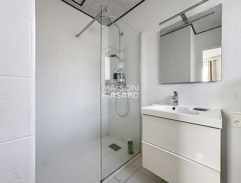 Villa - 187 m² - 6 pièces