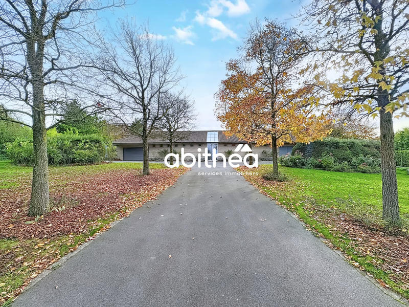 Propriété - 451 m² - 12 pièces