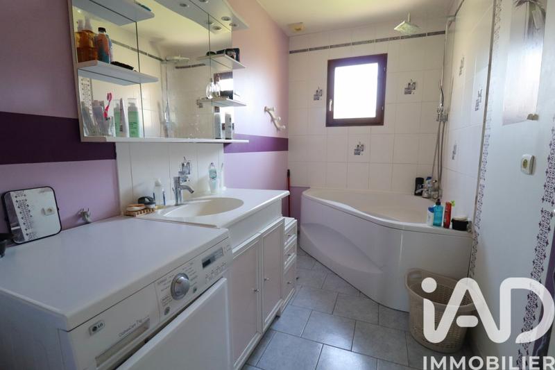 Maison - 95 m² - 5 pièces
