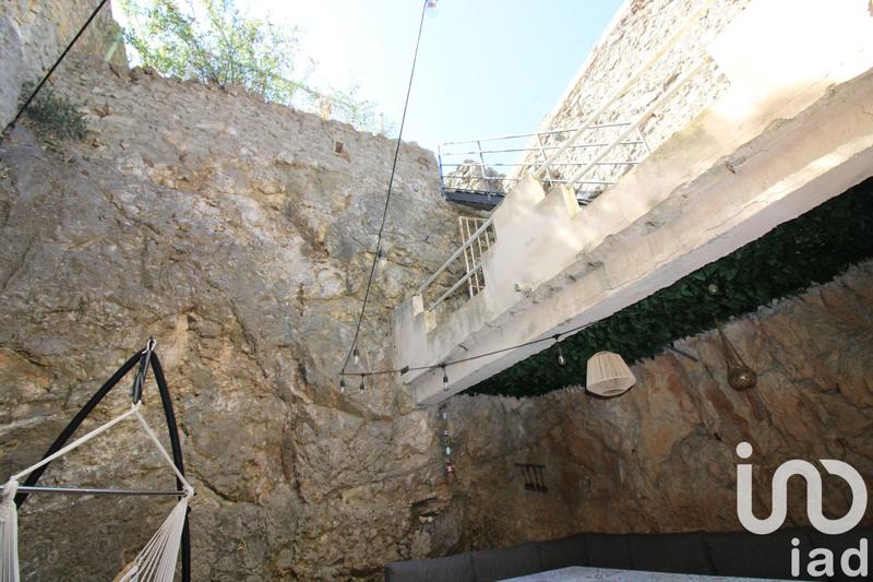 Maison - 99 m² - 4 pièces