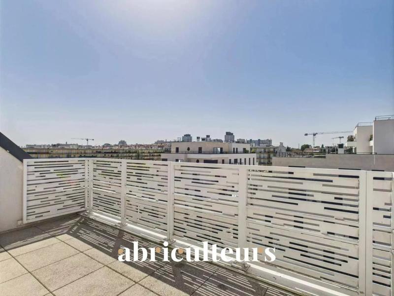 Appartement - 81 m² - 4 pièces