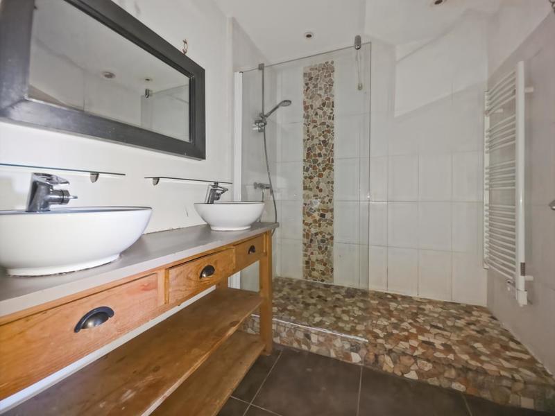 Appartement - 93 m² - 4 pièces