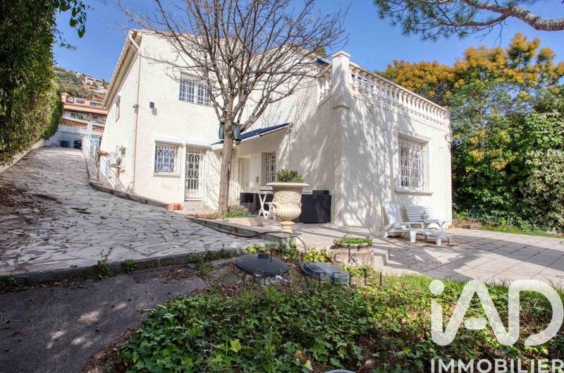 Maison - 158 m² - 4 pièces