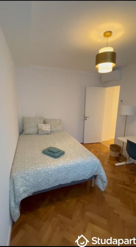 Chambre - 12 m² - 1 pièce