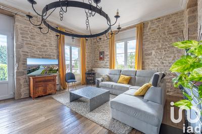 Maison - 234 m² - 7 pièces