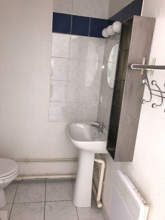 Studio - 19 m² - 2 pièces