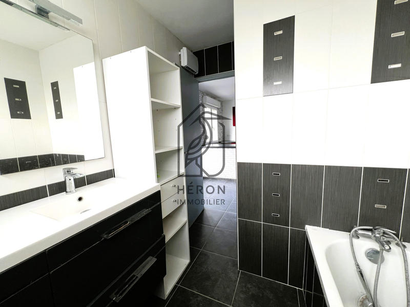 Maison - 87 m² - 6 pièces