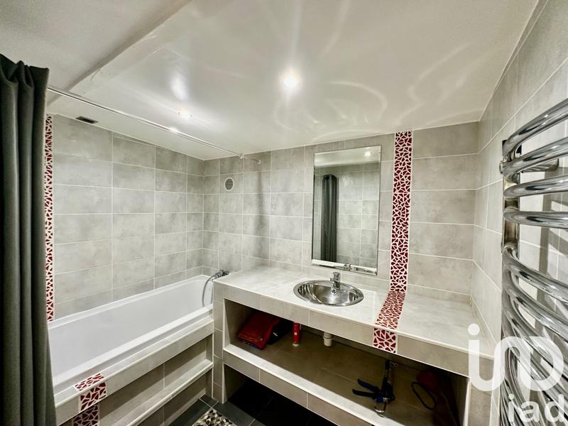 Maison - 120 m² - 4 pièces