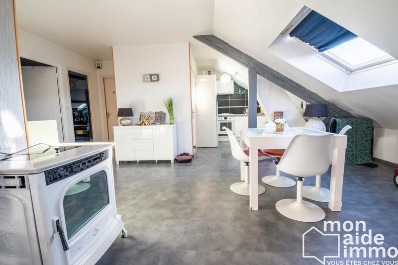 Maison traditionnelle - 210 m² - 7 pièces