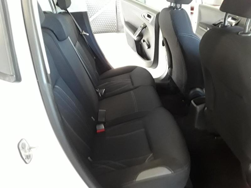 Peugeot 208 1.6 Bluehdi 75 Cv Business