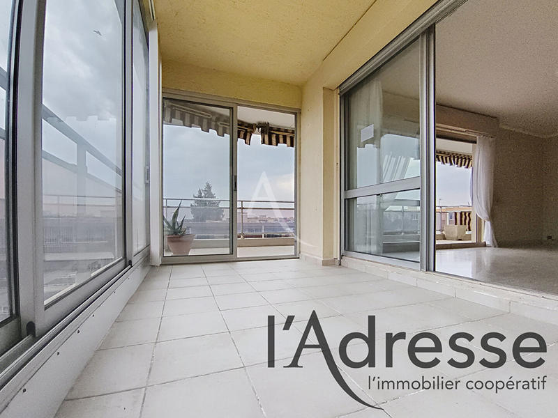 Appartement - 77 m² - 3 pièces