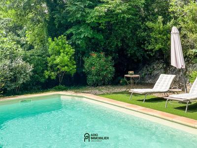 Maison - 170 m² - 4 pièces