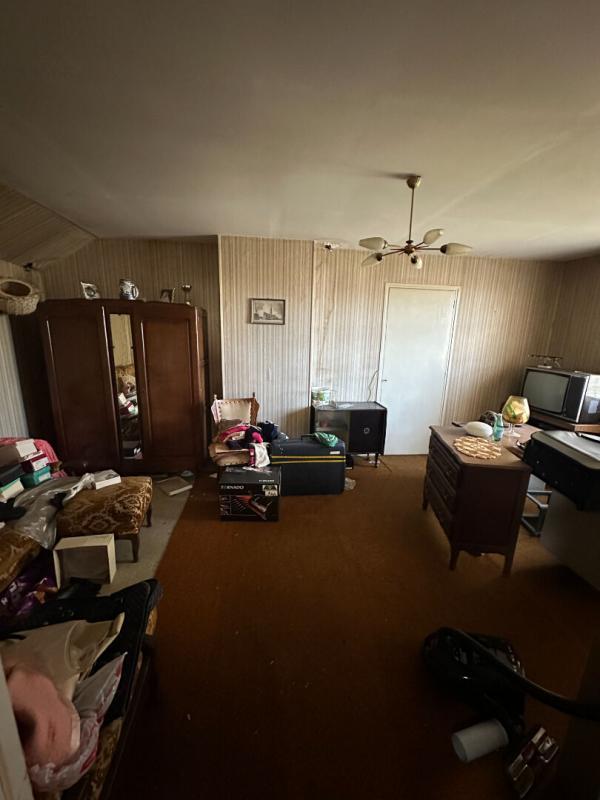 Maison - 890 m² - 10 pièces