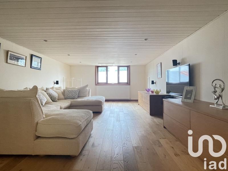 Maison - 200 m² - 7 pièces