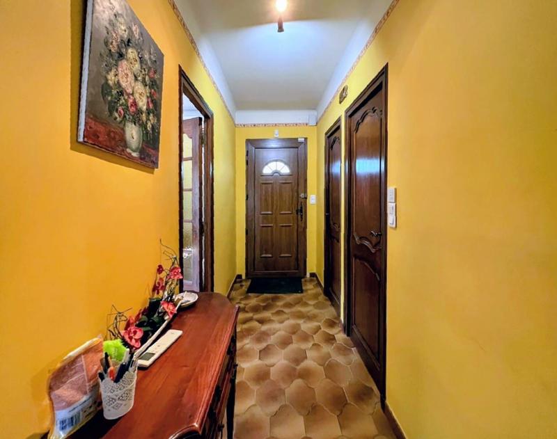 Maison traditionnelle - 182 m² - 7 pièces