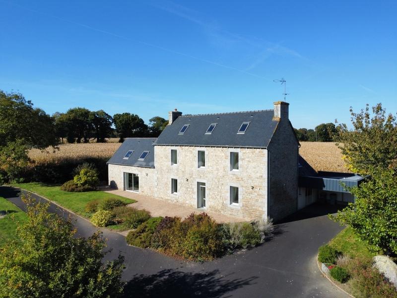 Maison en pierre - 175 m² - 10 pièces