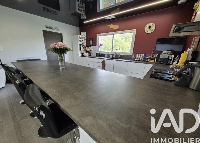 Maison - 140 m² - 4 pièces