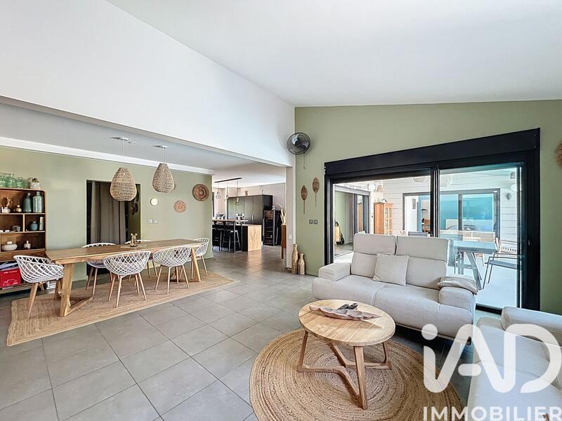 Maison - 150 m² - 4 pièces