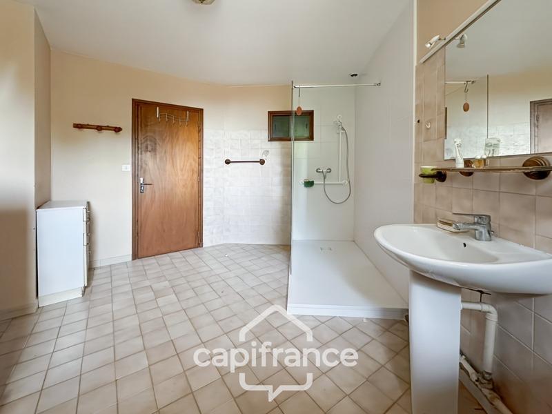 Maison - 155 m² - 8 pièces