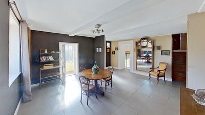 Maison - 182 m² - 6 pièces