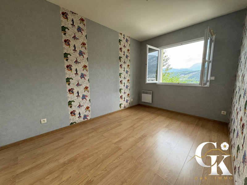 Maison - 140 m² - 6 pièces