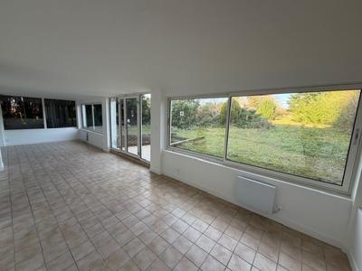 Maison - 110 m² - 3 pièces