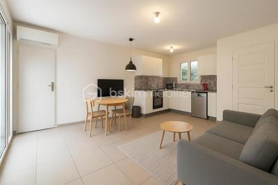 Immeuble - 96 m² - 6 pièces