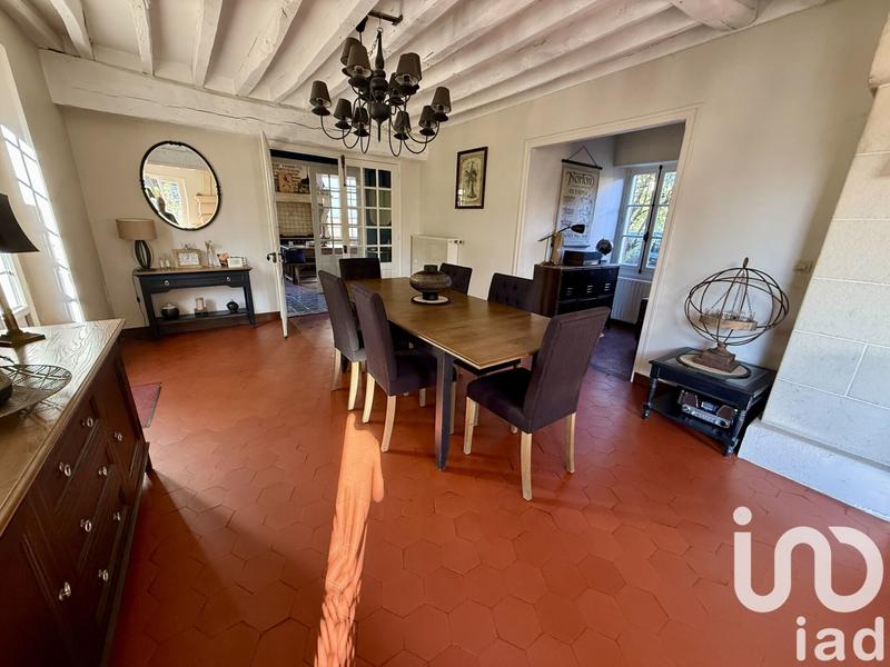 Maison - 209 m² - 7 pièces