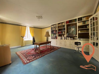 Maison - 533 m² - 13 pièces